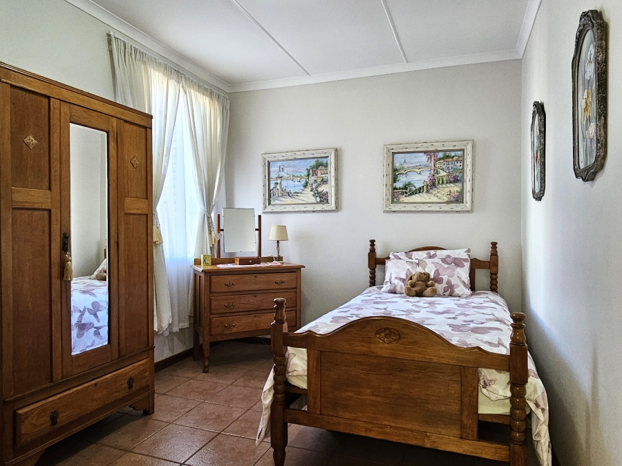 3 Bedroom Property for Sale in Jeffreys Bay Central Eastern Cape